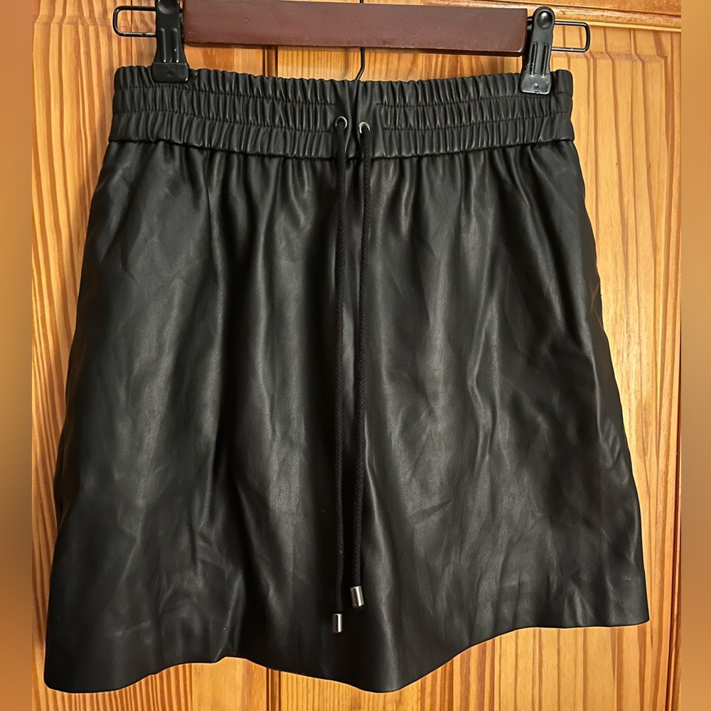 Topshop faux leather mini skirt - Picture 6 of 13